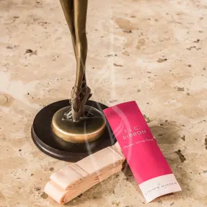 Fita TLC - Gaynor Minden